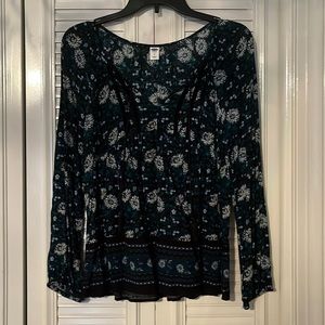 Small Old Navy Floral Long Sleeve Blouse